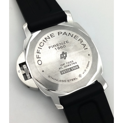 99 - A PANERAI LUMINOR, THE FAVOURITE WATCH OF PRO FOOTBALLERS , COMING ON A RUBBER DIVING STRAP AND WITH... 