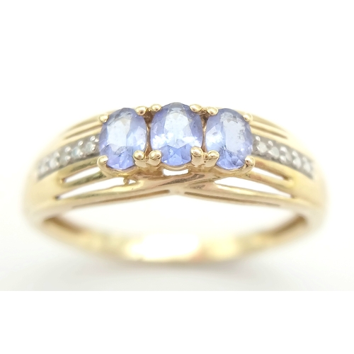 91 - Stunning 14 CARAT GOLD, SAPPHIRE TRILOGY RING with DIAMOND SHOULDERS. Fully hallmarked. 2.4 Grams. S... 