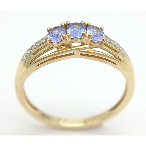 91 - Stunning 14 CARAT GOLD, SAPPHIRE TRILOGY RING with DIAMOND SHOULDERS. Fully hallmarked. 2.4 Grams. S... 