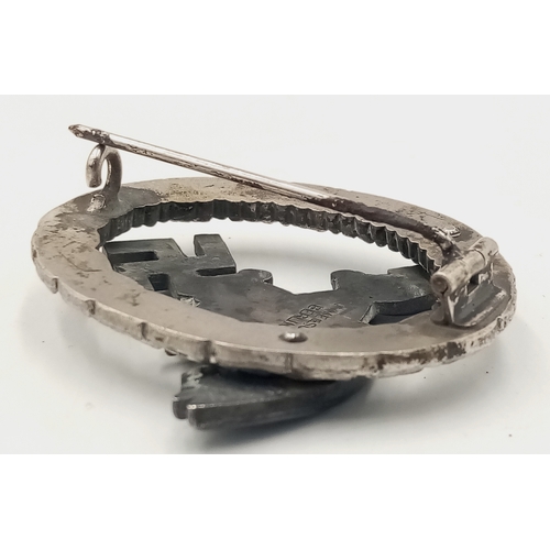 295 - 3rd Reich Cased Luftwaffe Observers Badge. Maker JMME & Sohn Berlin.