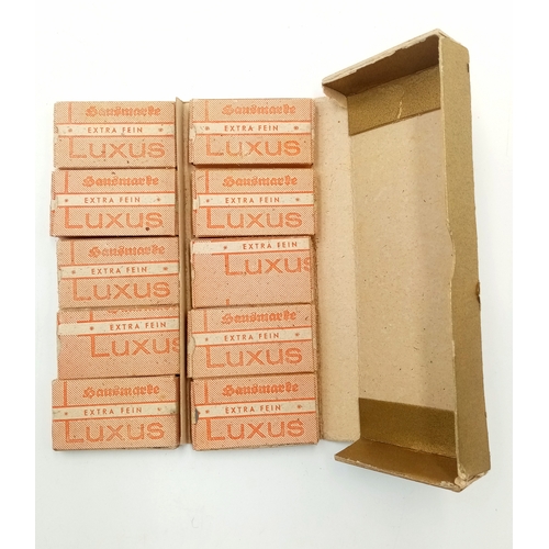 Box of WW2 German Army Kanteen Razor Blades.