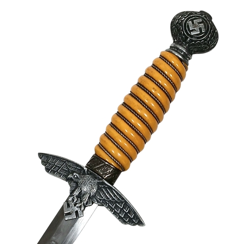 318 - Original German WWII 2nd Model Luftwaffe Dagger Unmarked WKC- A wartime produced 2nd Model Luftwaffe... 
