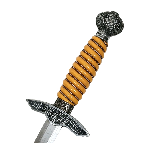 318 - Original German WWII 2nd Model Luftwaffe Dagger Unmarked WKC- A wartime produced 2nd Model Luftwaffe... 