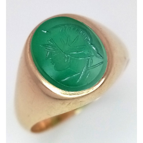 12 - A 14k Yellow Gold Green Chrysoprase Signet Ring. Intaglio carving of the God Mercury. Size S 1/2. 6.... 