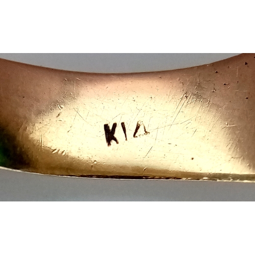 12 - A 14k Yellow Gold Green Chrysoprase Signet Ring. Intaglio carving of the God Mercury. Size S 1/2. 6.... 