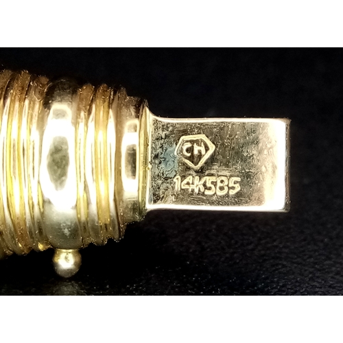 540 - A Genuine South Sea White Pearl Necklace with a 14K Yellow Gold Clasp. 8mm pearls. 68cm length. Ref:... 