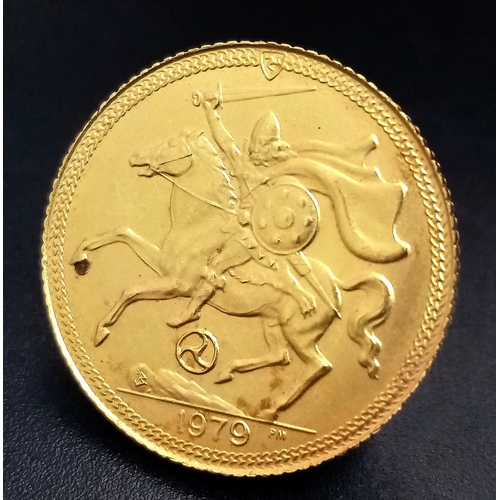 92 - A 1979 Queen Elizabeth II, Isle of Man Half Sovereign Coin. 22K Gold.