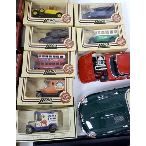 1058 - A Nice Collection of Over 20 Boxed (as new) and Unboxed Car Models.