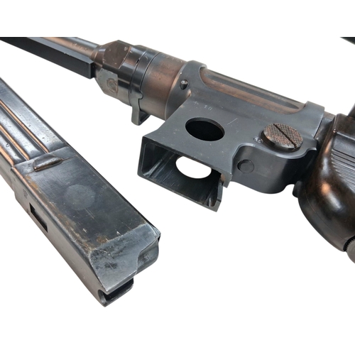280 - A Rare, Deactivated German SDS 9mm Sub-Machine Gun. Model M38 (BD38). Good condition with bakelite s... 