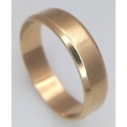 1379 - A 9K GOLD BAND RING .       1.8gms    size L