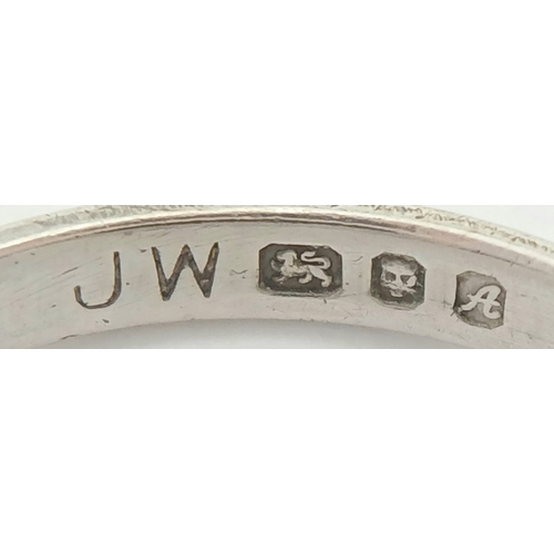 1619 - A Vintage Sterling Silver Wedgwood Black Cameo Ring Size M. The Ring measures 2cm Diameter at the Cr... 