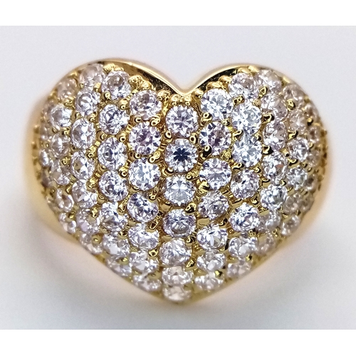 29 - An 18K YELLOW GOLD DIAMOND SET HEART RING 1.15CT 8.1G SIZE N. Ref: TH 7003