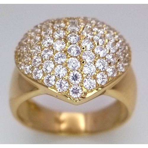 29 - An 18K YELLOW GOLD DIAMOND SET HEART RING 1.15CT 8.1G SIZE N. Ref: TH 7003