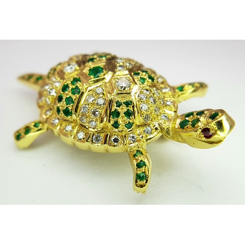 36 - An 18K YELLOW GOLD DIAMOND AND EMERALD SET TURTLE PIN BROOCH 12.4G WFBB. Ref: TH 7001