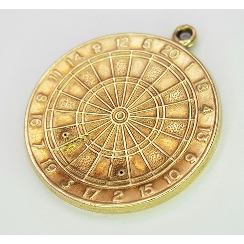 530 - A 9K YELLOW GOLD DARTBOARD CHARM / PENDANT 2G. Ref: SC 7013