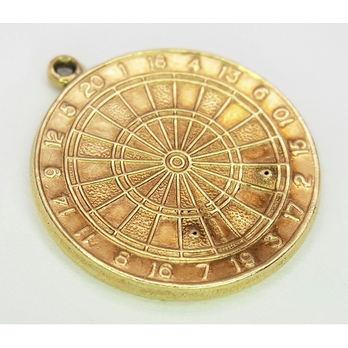 530 - A 9K YELLOW GOLD DARTBOARD CHARM / PENDANT 2G. Ref: SC 7013