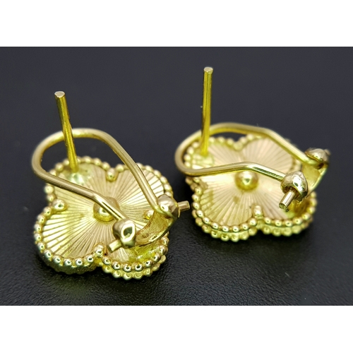 82 - A PAIR OF 18K YELLOW GOLD CLOVER STUD EARRINGS 6.4G. Ref: SC 7108