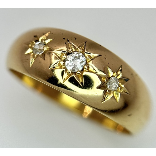 75 - An 18K YELLOW GOLD ANTIQUE DIAMOND 3 STONE GYPSY SET RING 4.7G SIZE O HALLMARKED BIRMINGHAM 1915. Re... 