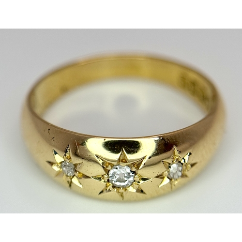 75 - An 18K YELLOW GOLD ANTIQUE DIAMOND 3 STONE GYPSY SET RING 4.7G SIZE O HALLMARKED BIRMINGHAM 1915. Re... 