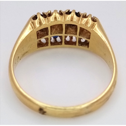 79 - AN 18K GOLD SAPPHIRE AND DIAMOND RING. (APPROX 0.5CTW (1CT TOTAL) OF SAPPHIRES AND DIAMONDS. RING. S... 