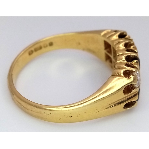 79 - AN 18K GOLD SAPPHIRE AND DIAMOND RING. (APPROX 0.5CTW (1CT TOTAL) OF SAPPHIRES AND DIAMONDS. RING. S... 