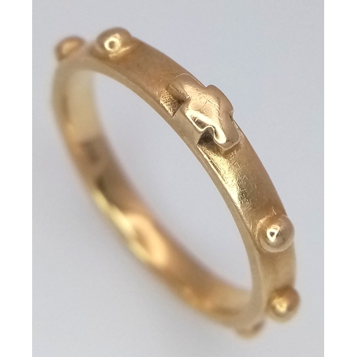 184 - An 18K Yellow Gold (tests as) Rosary Band Ring. 3mm width.  Size L. 2.5g.