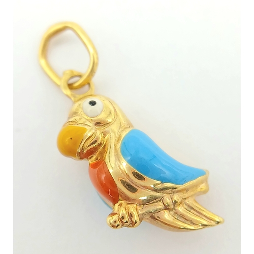 1477 - 9K YELLOW GOLD ENAMELLED PARROT CHARM / PENDANT 0.8G. REF: TAN 6008
