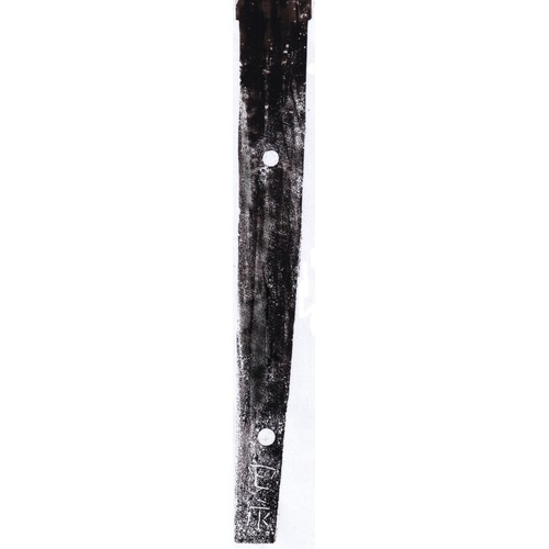 250 - Japanese sword – Koto tachi blade signed Kanenaga circa 1450 - A koto period tachi blade with tachi-... 