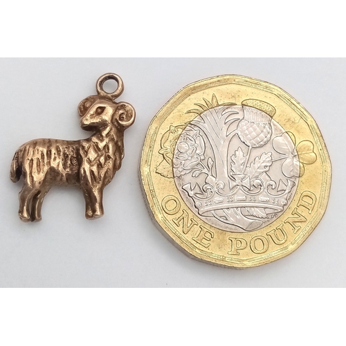 1701 - A 9K YELLOW GOLD RAM CHARM / PENDANT. 2.6G. SC6025.