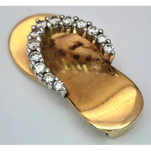 1610 - A 14K YELLOW GOLD DIAMOND SET SANDAL CHARM / PENDANT. 2.3G. SC6050.