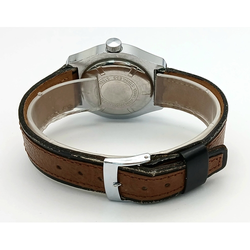 161 - Gentleman’s Vintage EAST GERMAN ‘SAXON’  WRISTWATCH. Manual winding in full working order. Face mark... 