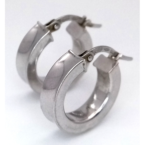 516 - A PAIR OF 9K WHITE GOLD SMALL CONCAVE HOOP EARRINGS 1.8G. Ref: SC 7011