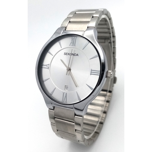 589 - A Stylish Sekonda Brushed Stainless Steel Gents Watch. Case - 40mm. Silver tone dial with date windo... 