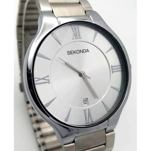 589 - A Stylish Sekonda Brushed Stainless Steel Gents Watch. Case - 40mm. Silver tone dial with date windo... 