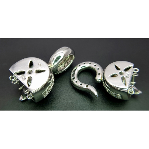 1075 - A Wonderful, Brilliantly Crafted 14K White Gold and Pave Diamond, Hook and Bail Jewellery Clasp. 4.5... 