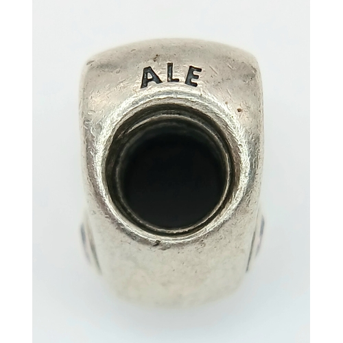 1127 - A PANDORA STERLING SILVER HEART STONE SET DAUGHTER CHARM 3.7G. Ref: SC 7099