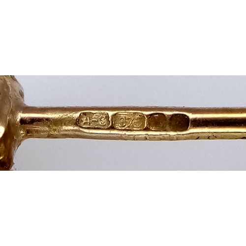 1108 - A Pair of 9K Yellow Gold Earrings in Tubular Cluster Form. No backs. 2.4g.