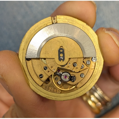 1819 - A Classic Tissot Automatic Seastar Seven Watch. Circa 1960s. Expandable bracelet. 9K gold case - 33m... 