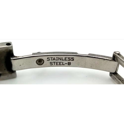 1108 - A SEIKO VIVACE, 2 TONE, WHITE DIAL BRACELET WATCH. IN FULL WORKING ORDER. NEW BATTERY FITTED RECENTL... 