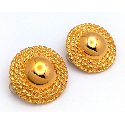 1114 - A vintage 1980s pair of gilded designer Anne Klein clip-earrings. New old stock. Diameter approx 4cm... 
