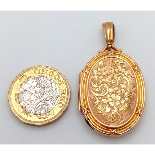 20 - A 9K GOLD VINTAGE LOCKET PENDANT WITH BEAUTIFUL HAND CHASED DECORATION ON BOTH SIDES .    6.2gms    ... 