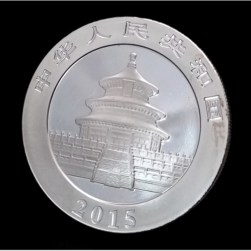 1066 - A 2015 Mint Condition Fine Silver Chinese Panda Coin. Comes in Capsule.31.13 Grams.