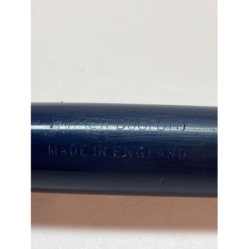 35 - Vintage PARKER ‘DUOFOLD’ FOUNTAIN PEN. 14 CARAT GOLD NIB. Finished in Blue. Pump Filling Mechanism. ... 
