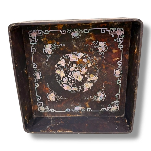 A rare antique Chinese Tortoiseshell-Effect Mother-of-Pearl Inlaid ...