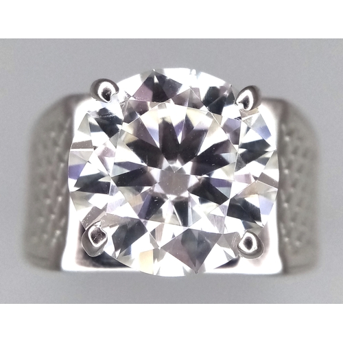 1104 - A 925 Silver 5ct White Moissanite solitaire Ring. Size S. CD-2066.