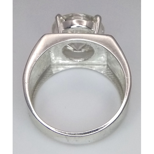 1104 - A 925 Silver 5ct White Moissanite solitaire Ring. Size S. CD-2066.