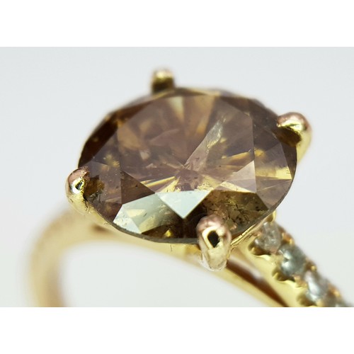 50 - AN 18K ROSE GOLD COGNAC DIAMOND SOLITAIRE RING. WITH DIAMOND SET SHOULDERS. 1.64CT MAIN ROUND BRILLI... 