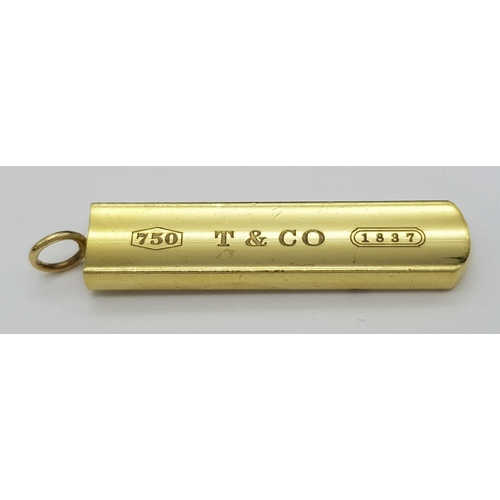 11 - A TIFFANY AND CO, 18K YELLOW GOLD, INGOT PENDANT. FULL TIFFANY HALLMARKED. HAS A SLIGHT CHIP OUT OF ... 