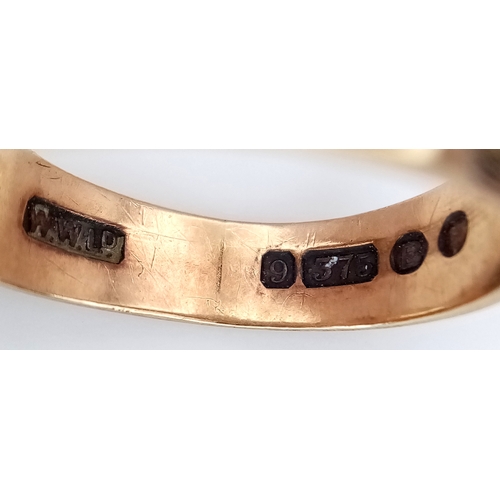 32 - A Vintage 9K Gold Diamond Star Set Signet Ring. Size L. 3.85g. 0.10ct.