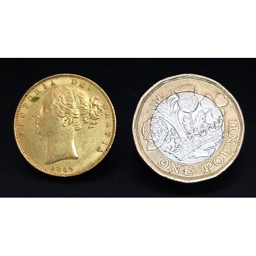 510 - AN 1869, QUEEN VICTORIA, YOUNG HEAD, SHIELD BACK, DIE NUMBER 5, FULL SOVEREIGN COIN. 22K GOLD. C 400... 